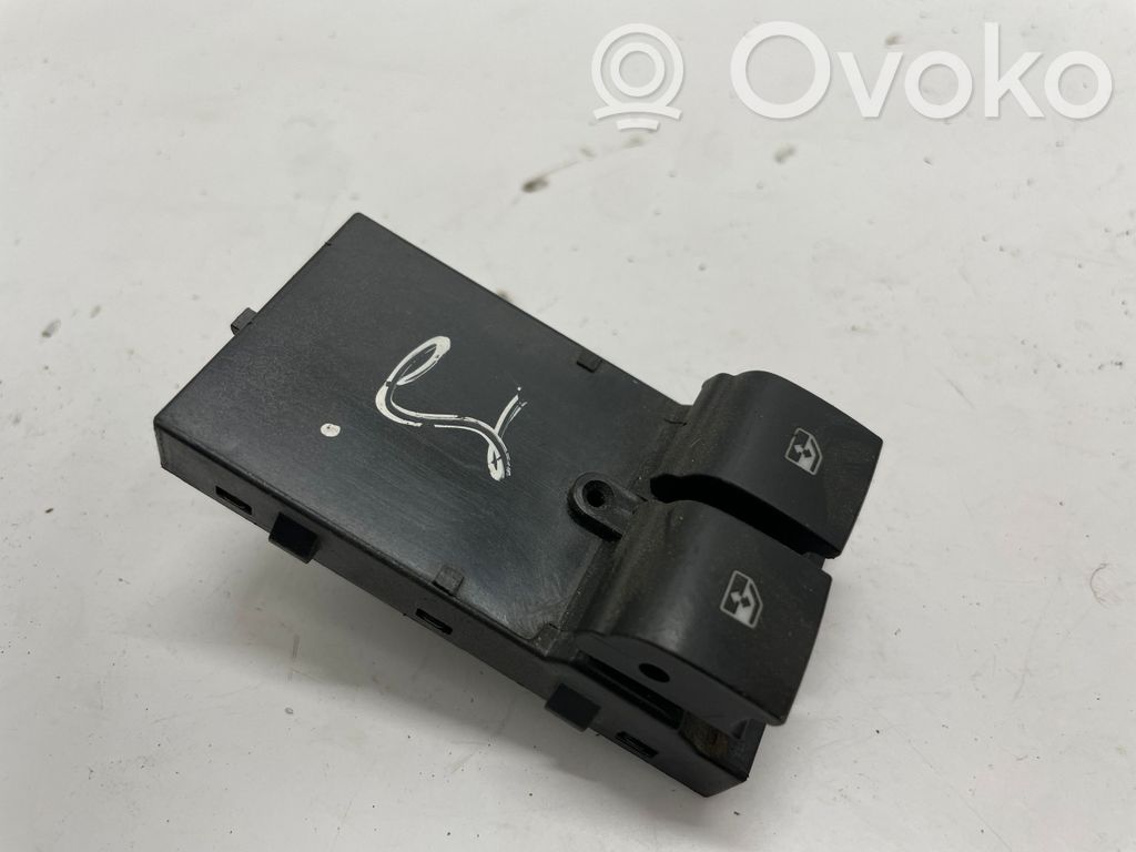 Opel Astra J Electric window control switch 