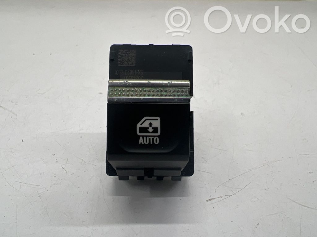 Renault Austral Electric window control switch 