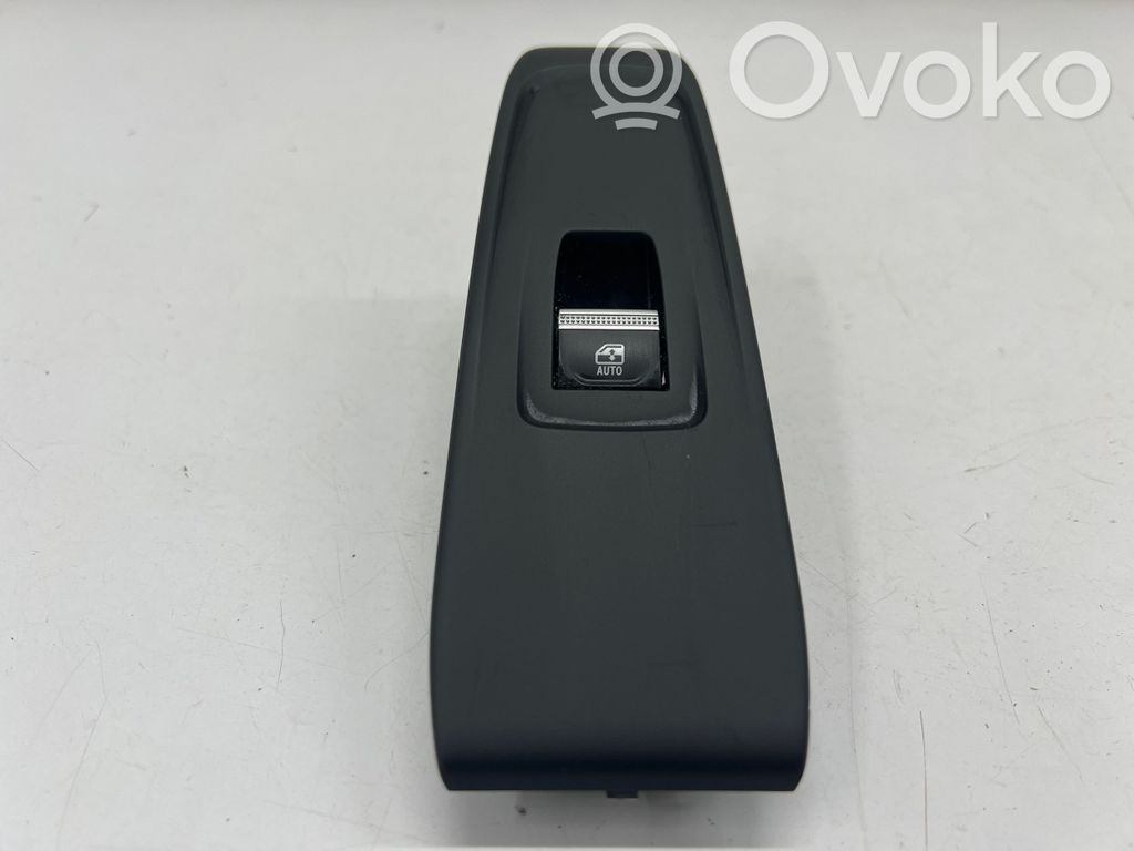 Renault Austral Electric window control switch 