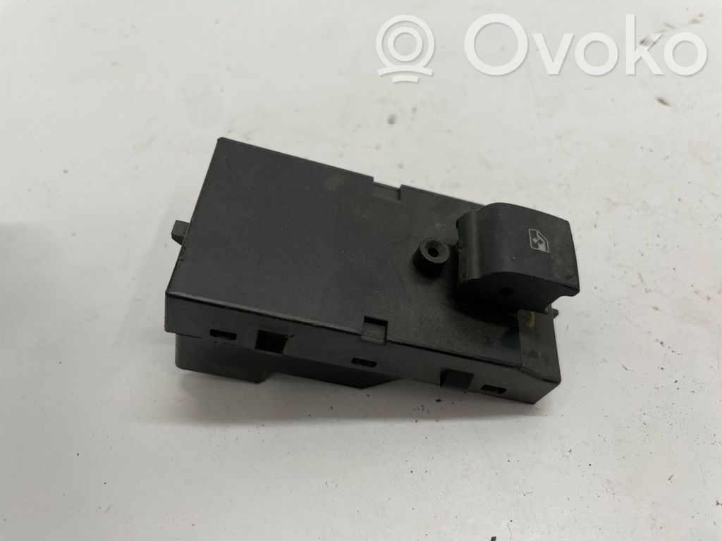 Opel Astra J Electric window control switch 