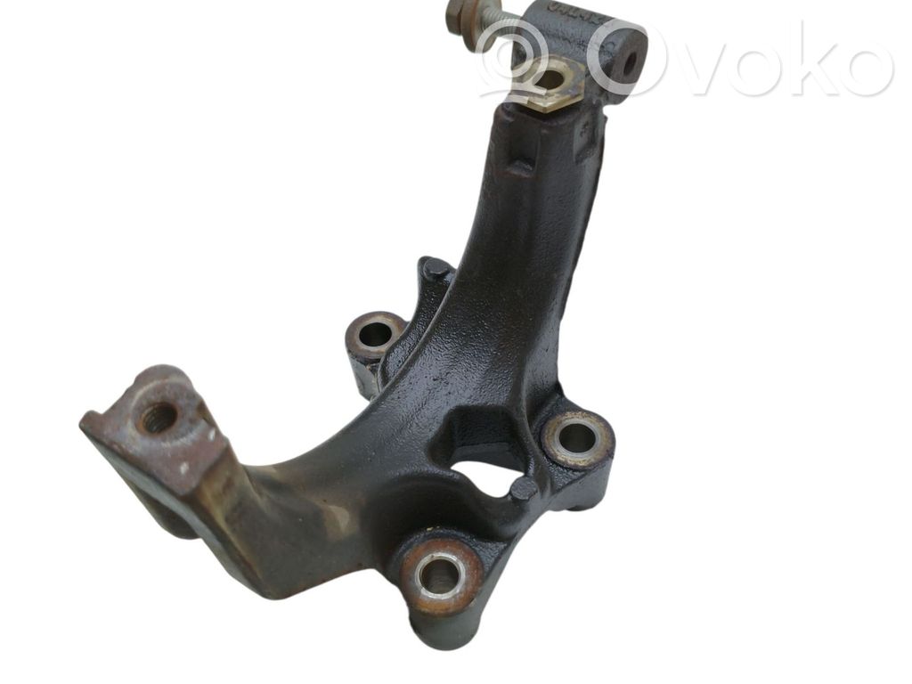 Volkswagen Golf VII EGR aušintuvo kronšteinas 