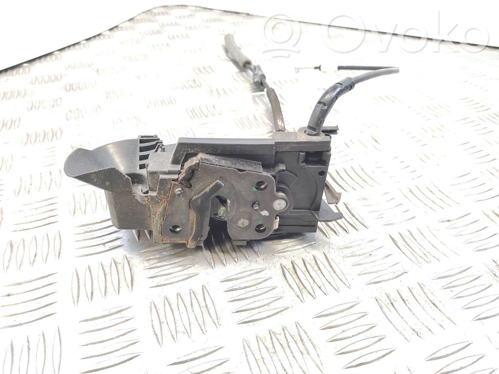 Peugeot 308 Front door lock 