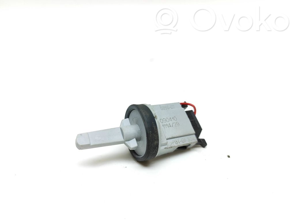 Volkswagen Touareg II Interior temperature sensor 