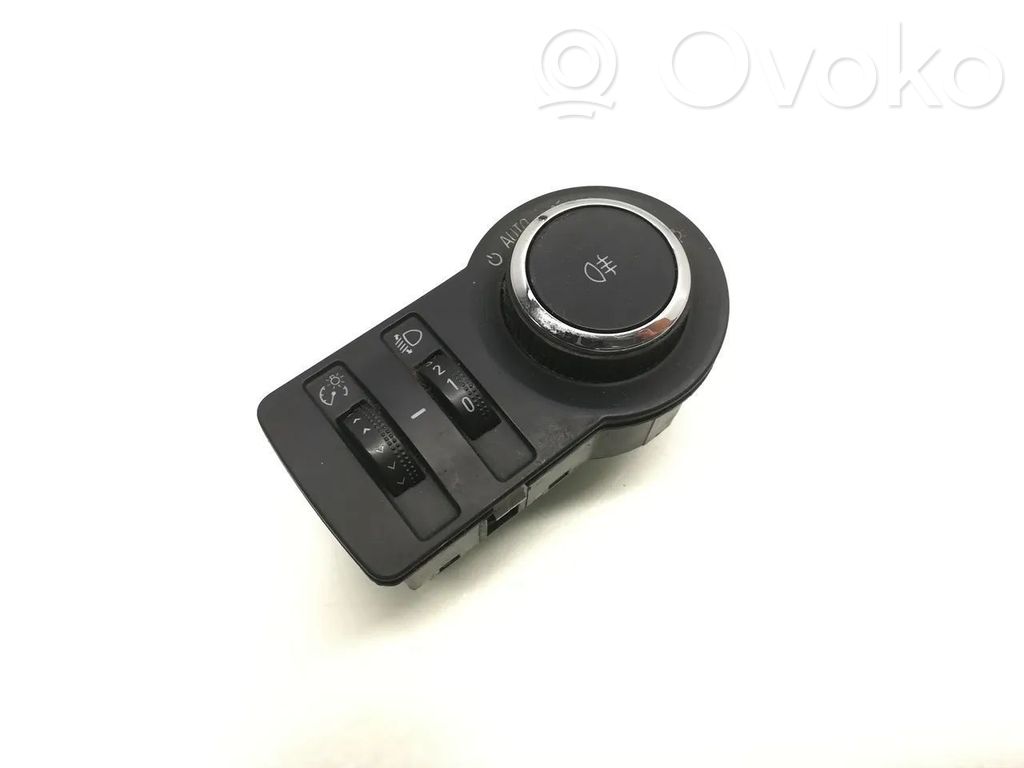 Opel Insignia A Light switch 
