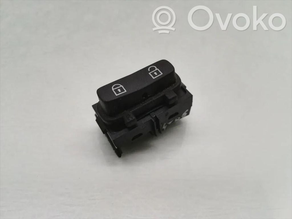 Volvo V70 Central locking switch button 