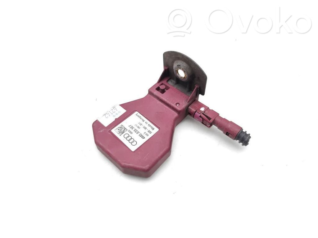 Audi A4 S4 B9 Antenos stiprintuvas 