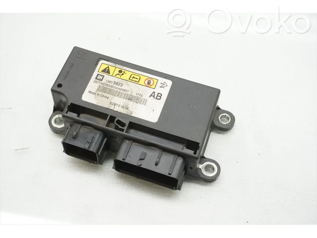 Chevrolet Orlando Airbag control unit/module 