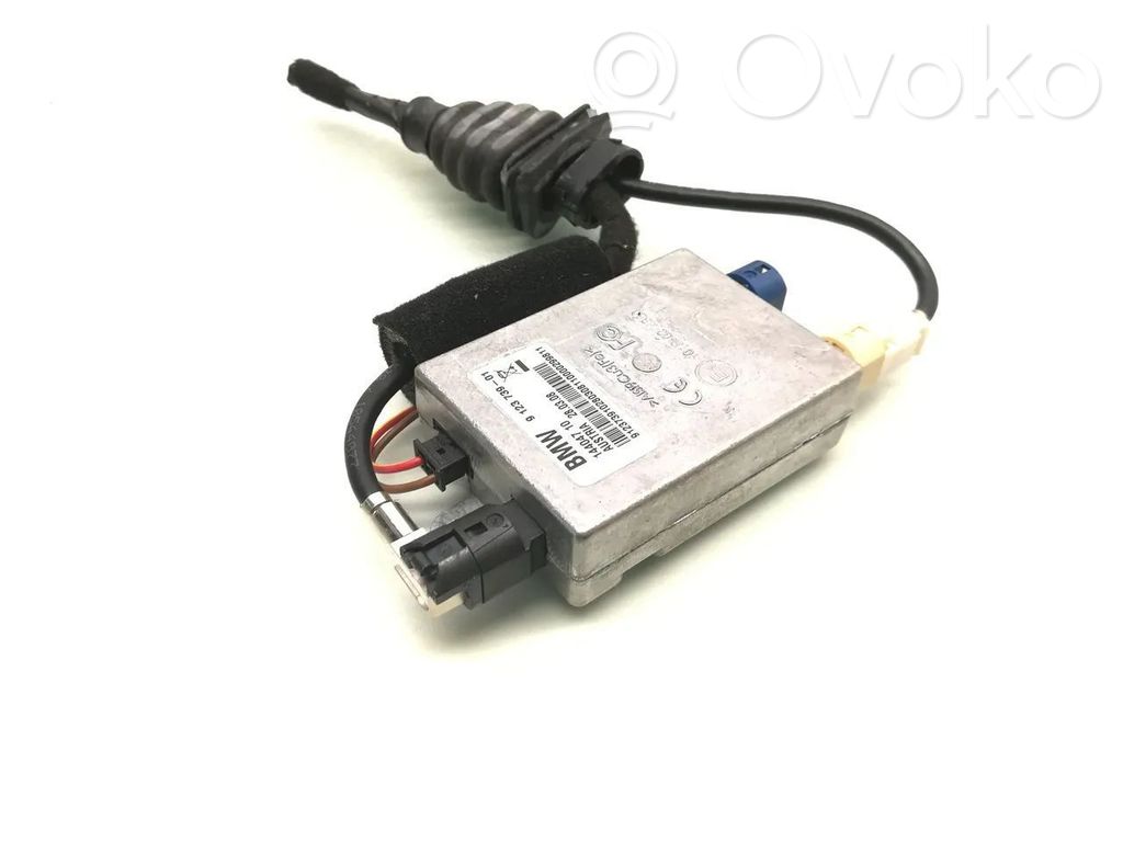 BMW 1 E81 E87 Aerial antenna amplifier 