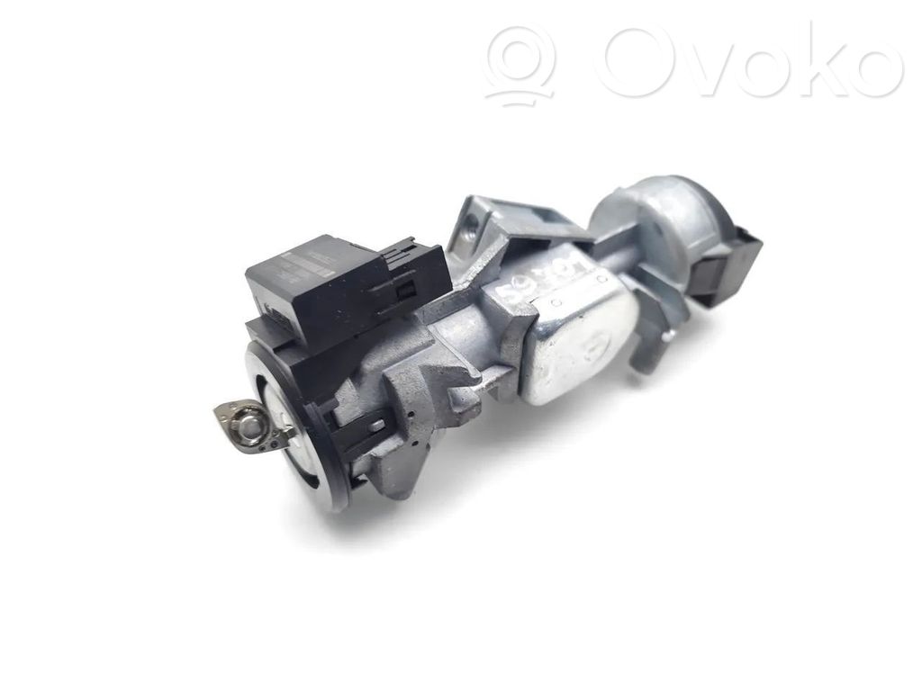 Ford Mondeo MK V Užvedimo spynelė 