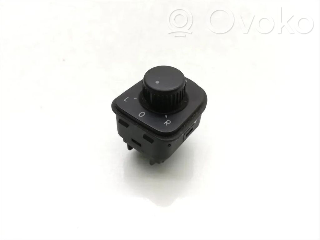 Volkswagen Eos Interruptor del espejo lateral 