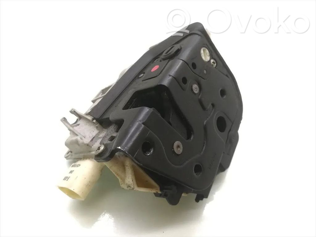 Audi A4 S4 B6 8E 8H Cerradura de puerta trasera 