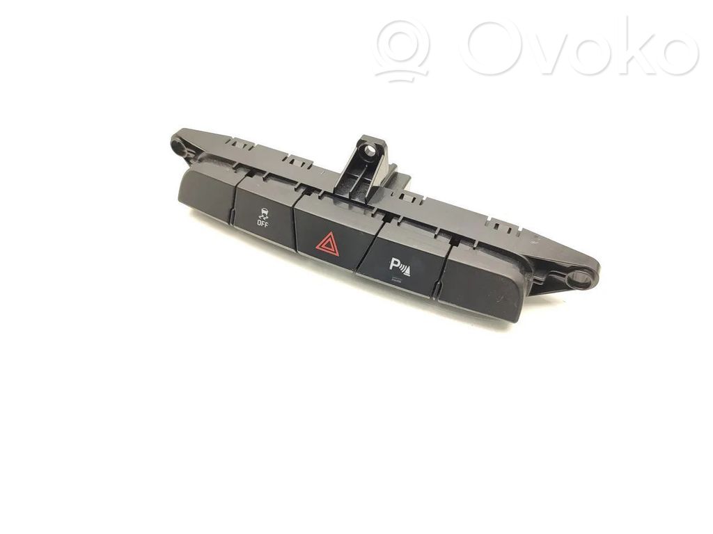 Opel Insignia A Botón interruptor de luz de peligro 