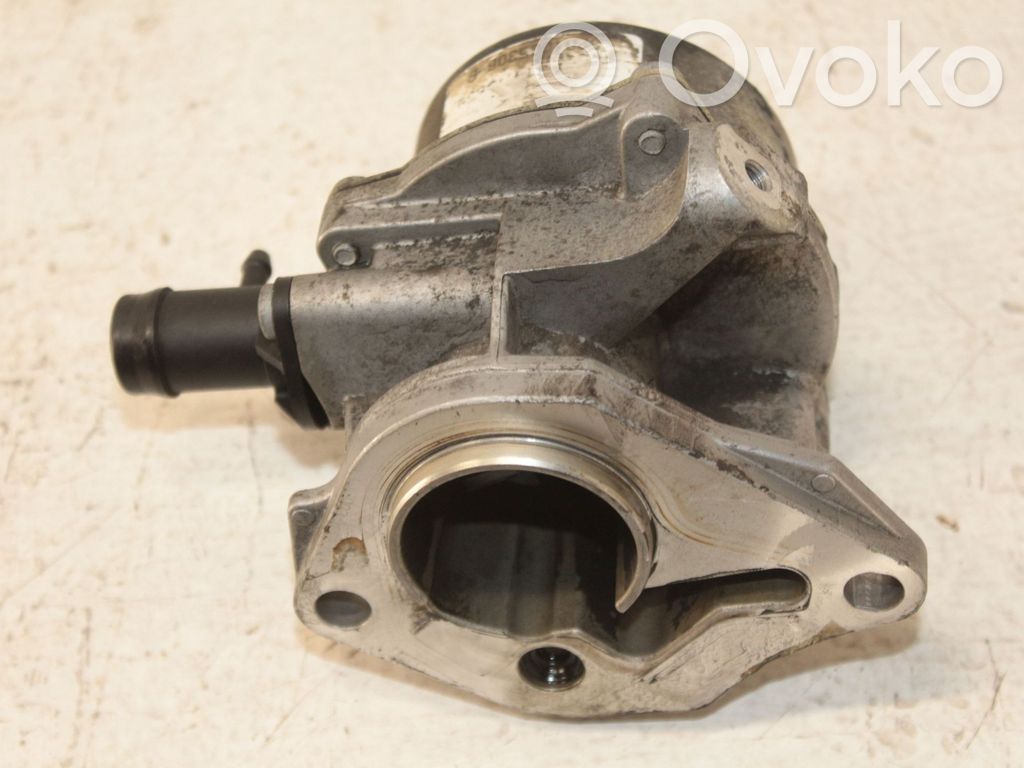 Nissan Qashqai Vacuum pump 