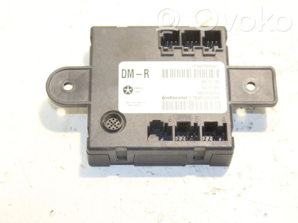 Chrysler Pacifica Sliding door control unit/module 