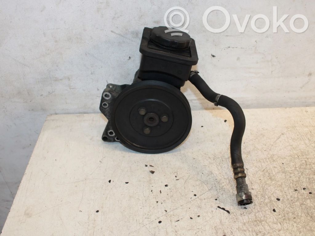 BMW 5 E39 Power steering pump 