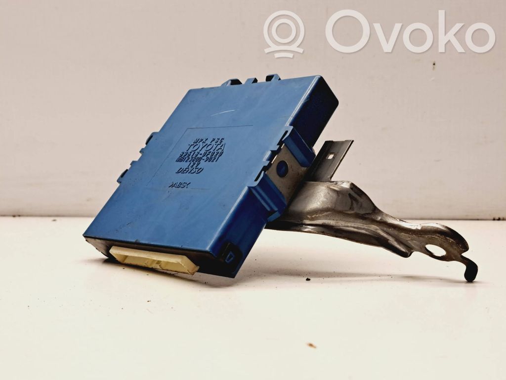 Toyota Corolla Verso AR10 Combustion control unit/module 