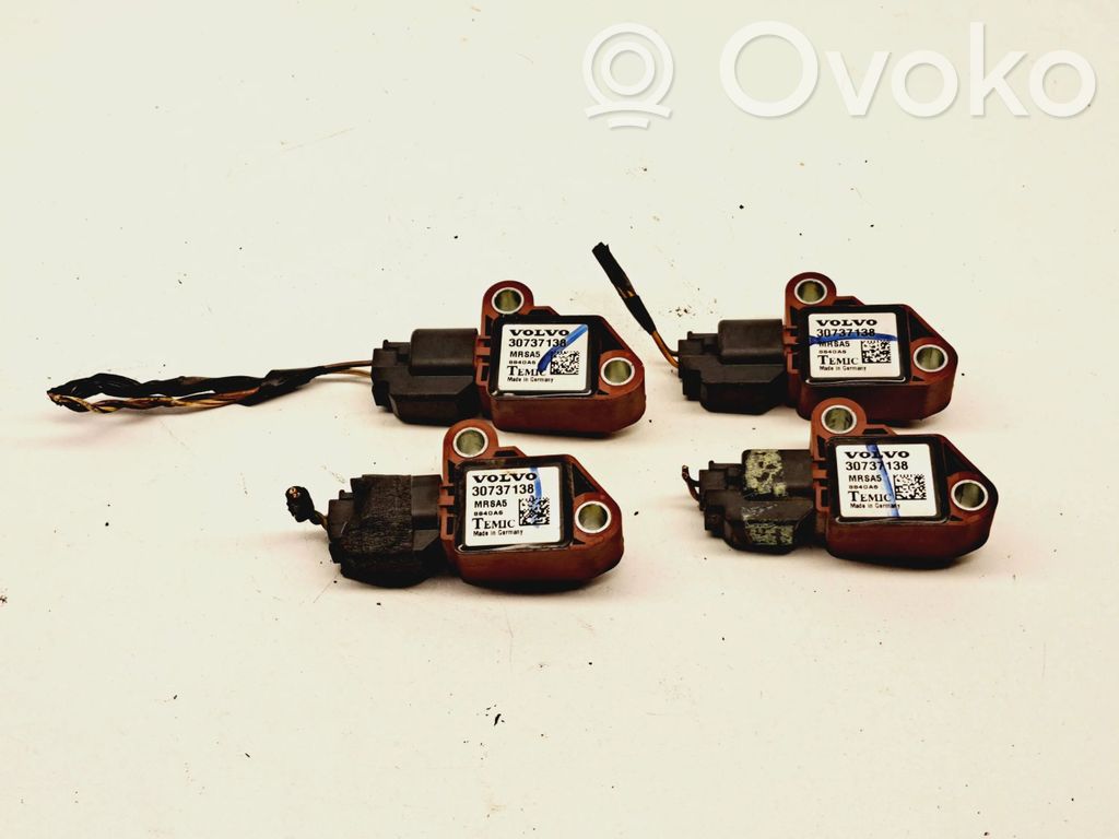 Volvo V50 Airbag deployment crash/impact sensor 