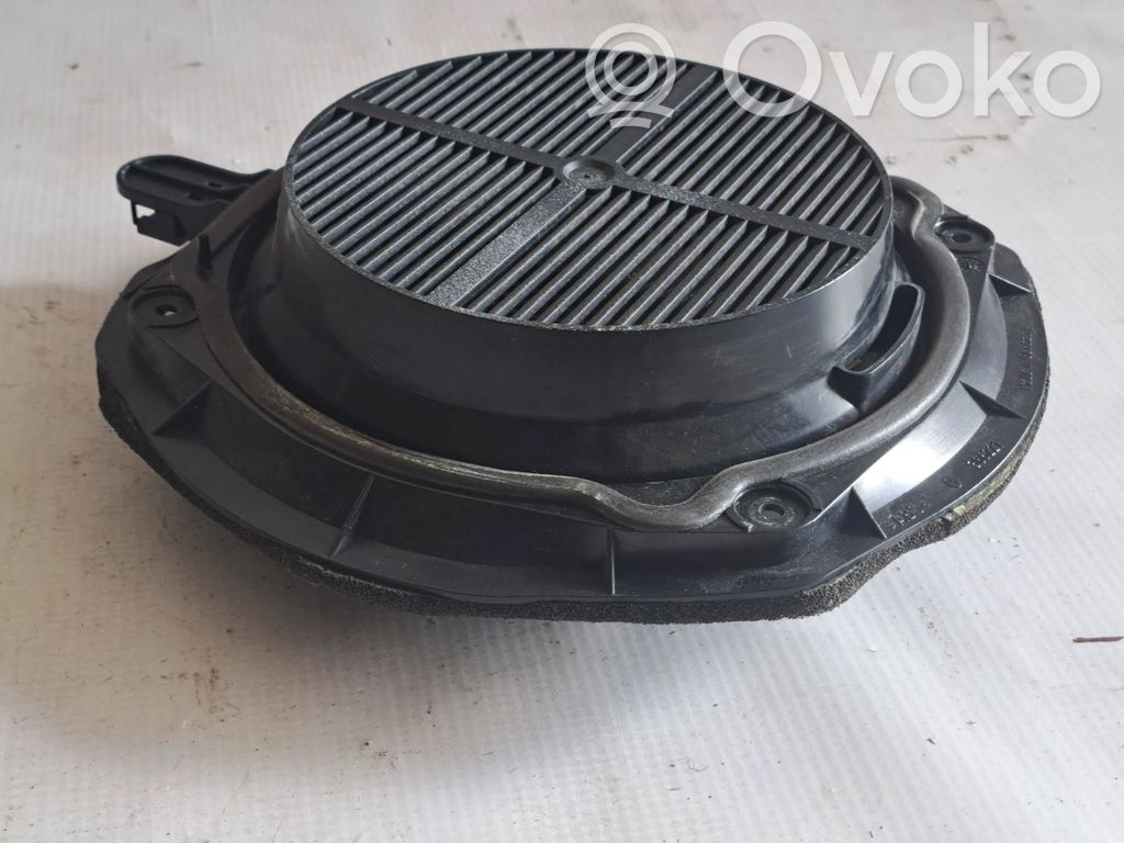 Audi A4 S4 B7 8E 8H Front door speaker 