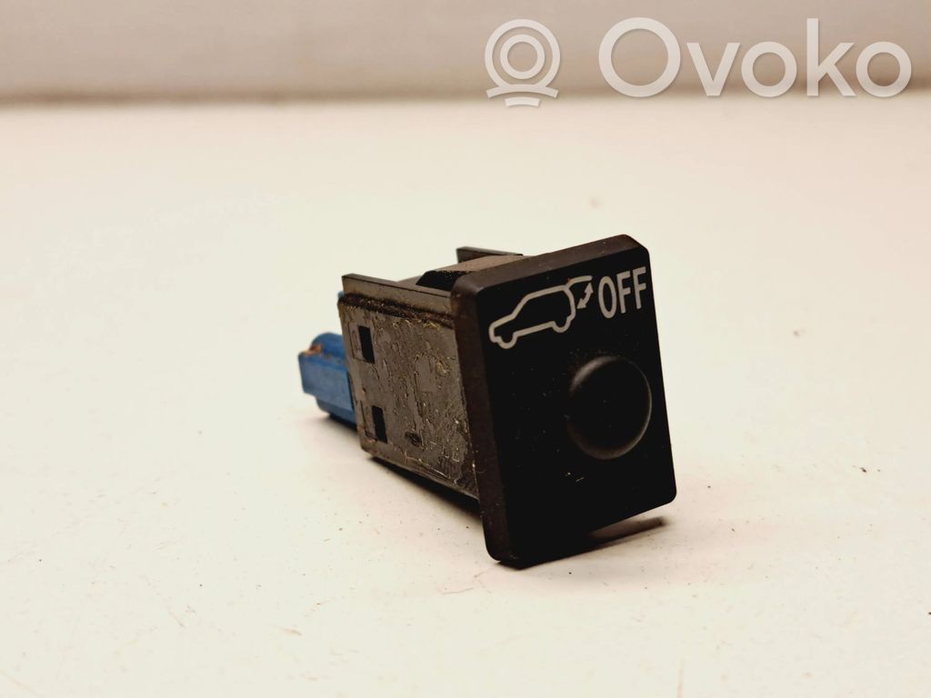 Lexus RX 330 - 350 - 400H Botón interruptor de maletero abierto 