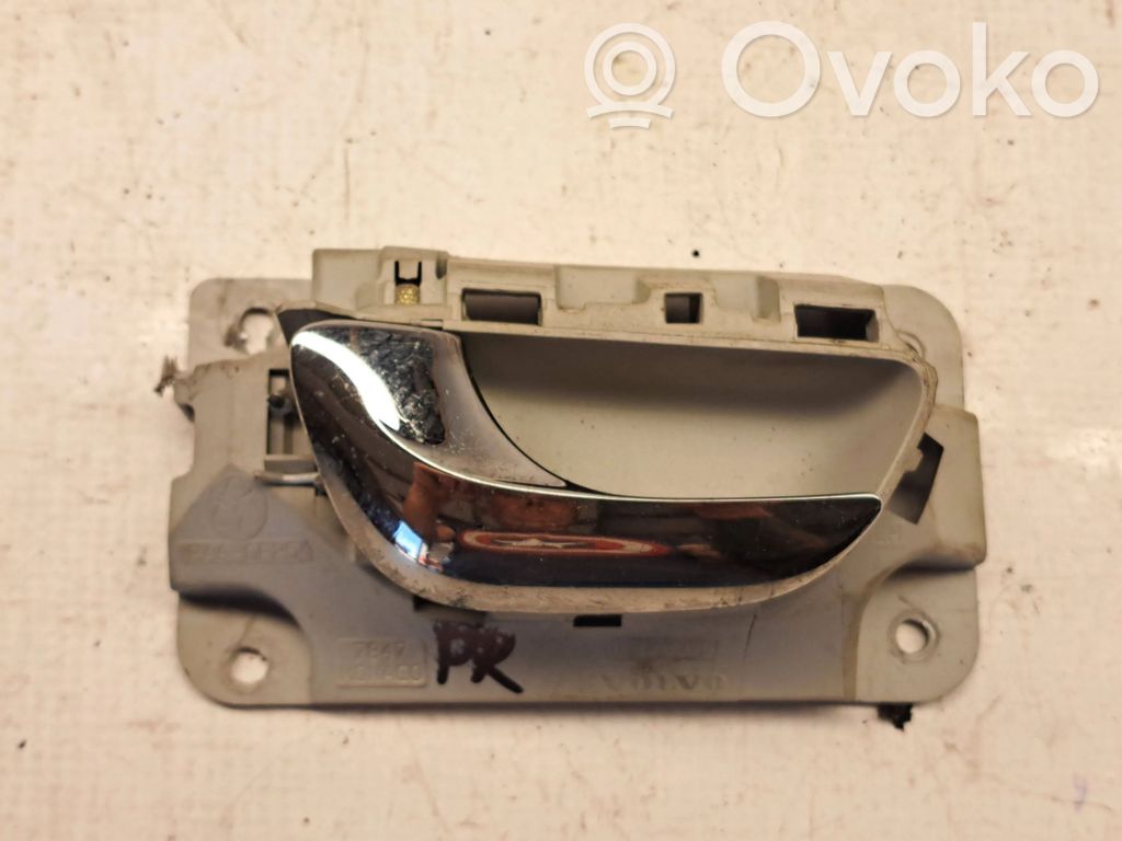 Volvo S80 Front door interior handle 