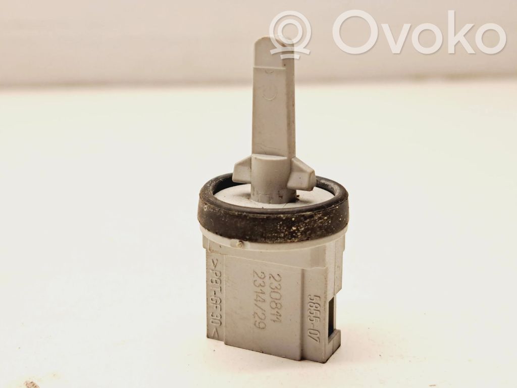 Volkswagen PASSAT B7 Interior temperature sensor 