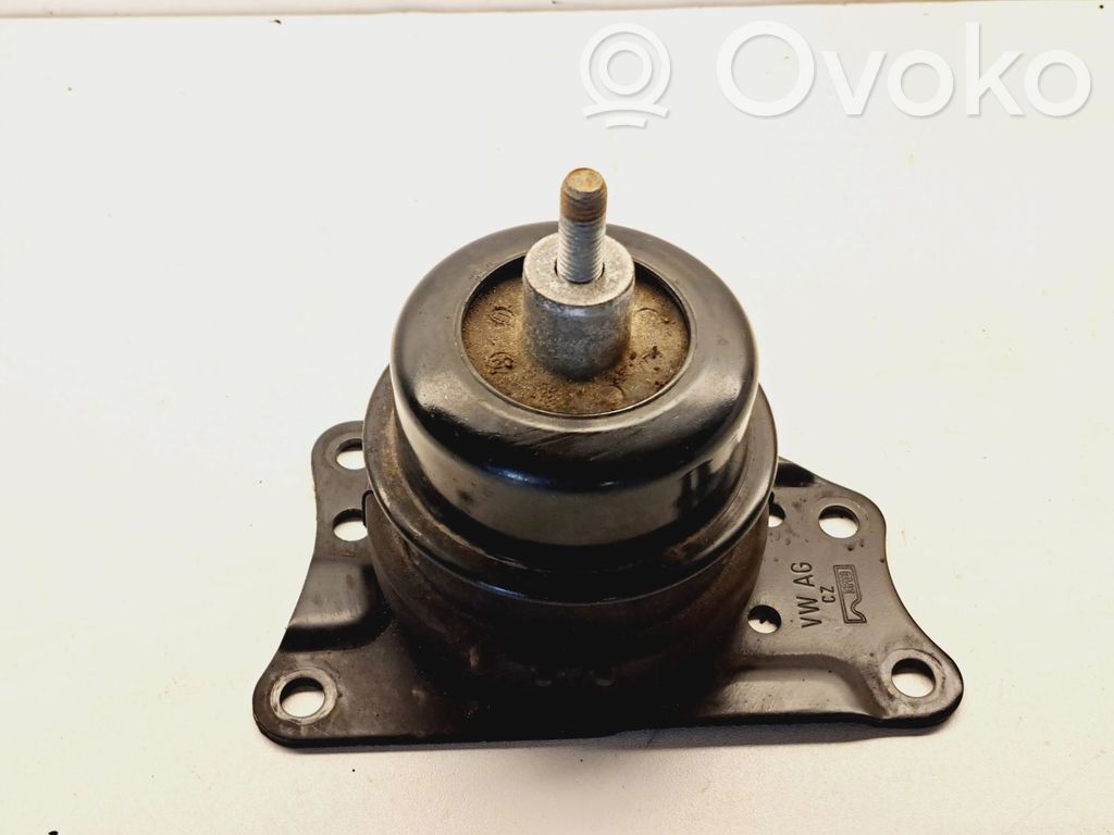 Skoda Fabia Mk2 (5J) Engine mount bracket 