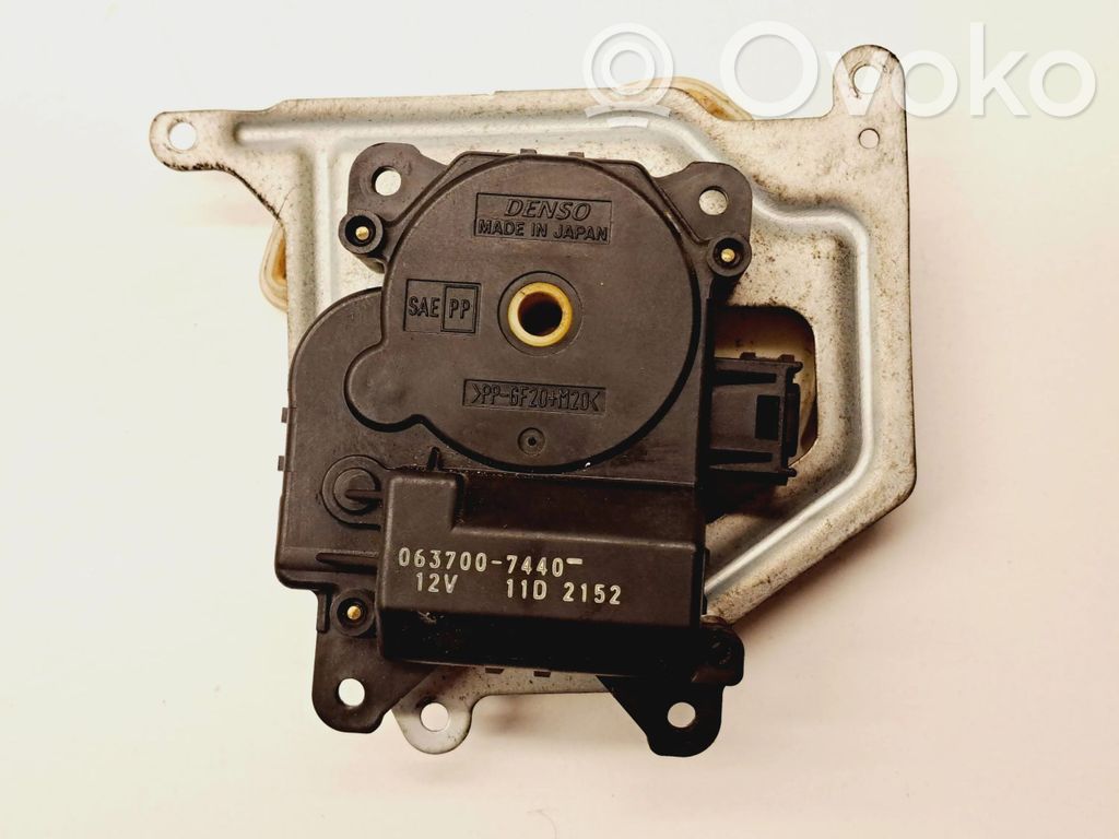 Toyota Corolla Verso E121 Motor/actuator clapetă aer 