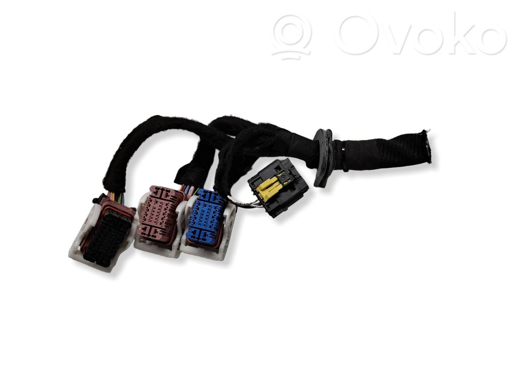 Citroen C4 II Picasso Fuse module 