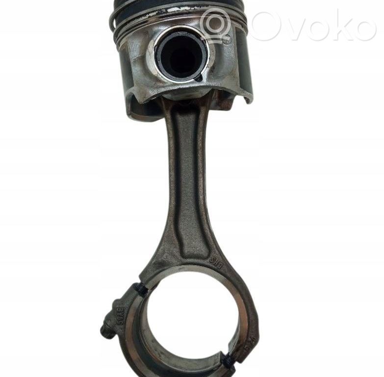 Audi A4 S4 B8 8K Piston with connecting rod 