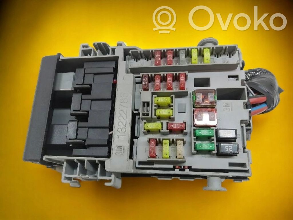 Opel Insignia A Fuse box set 