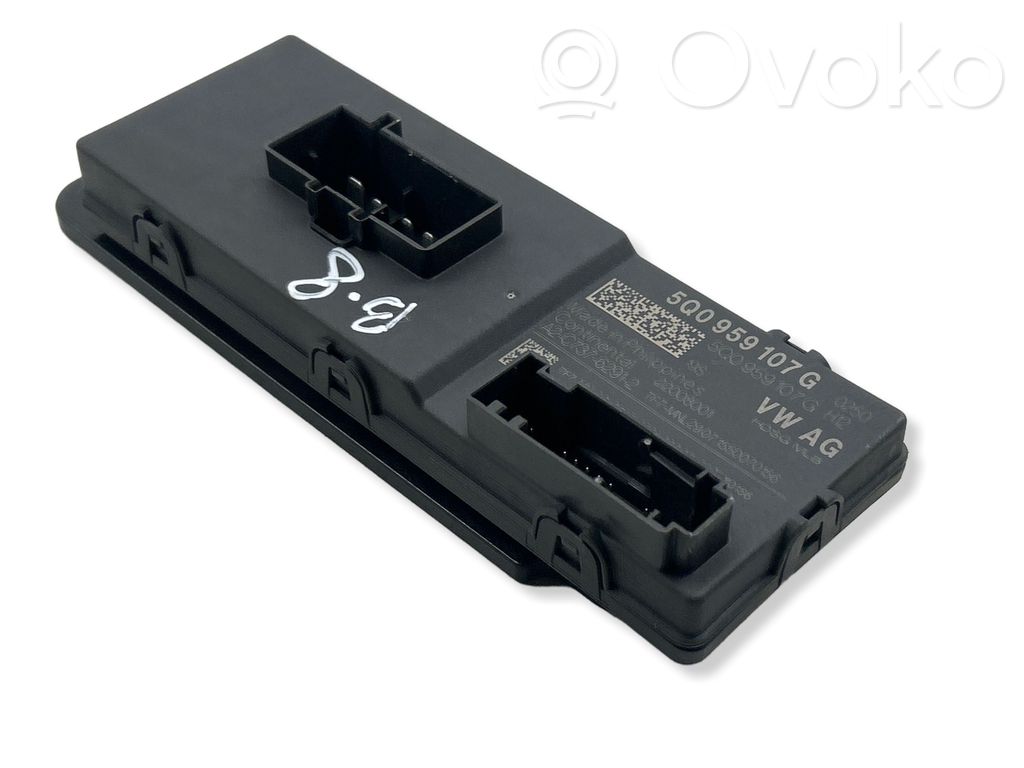 Volkswagen PASSAT B8 Tailgate/trunk control unit/module 