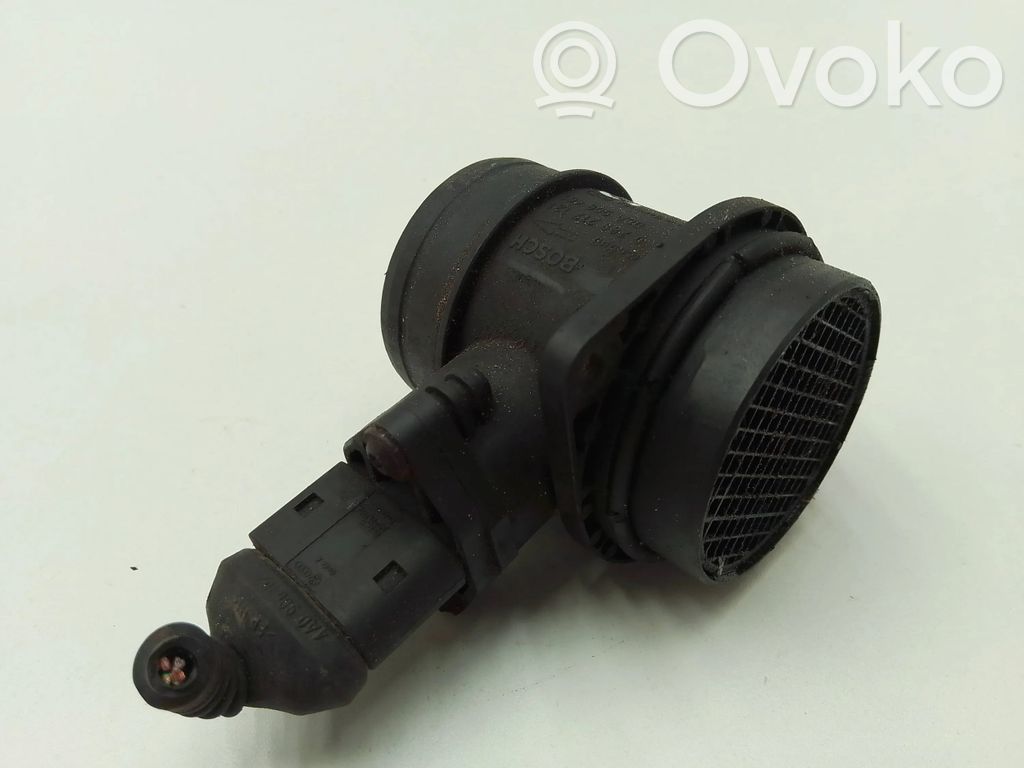 Volkswagen PASSAT B5 Mass air flow meter 