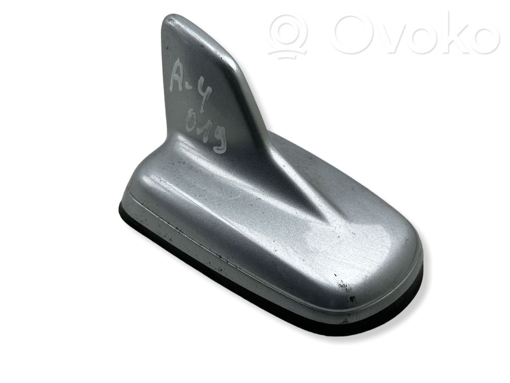 Audi A4 S4 B9 GPS-pystyantenni 