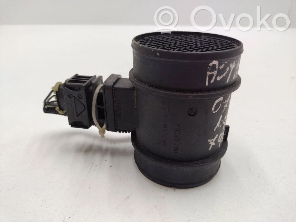 Opel Astra H Mass air flow meter 