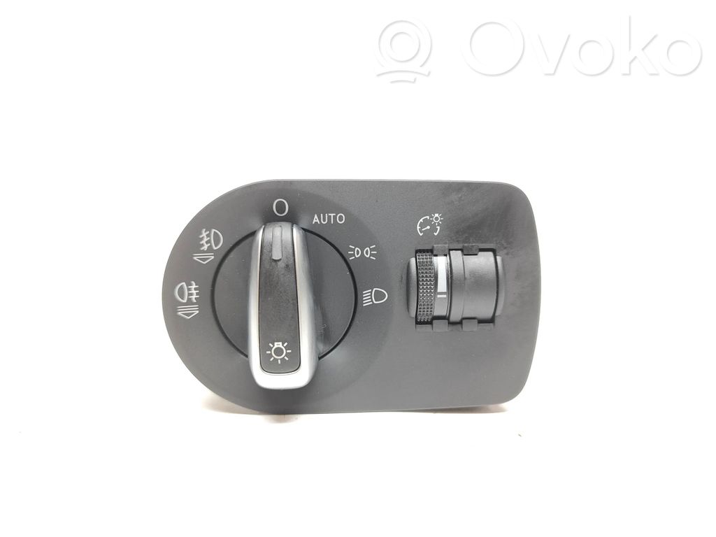 Audi A1 Light switch 