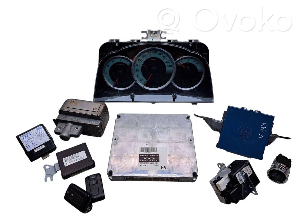 Toyota Corolla Verso AR10 Engine ECU kit and lock set 