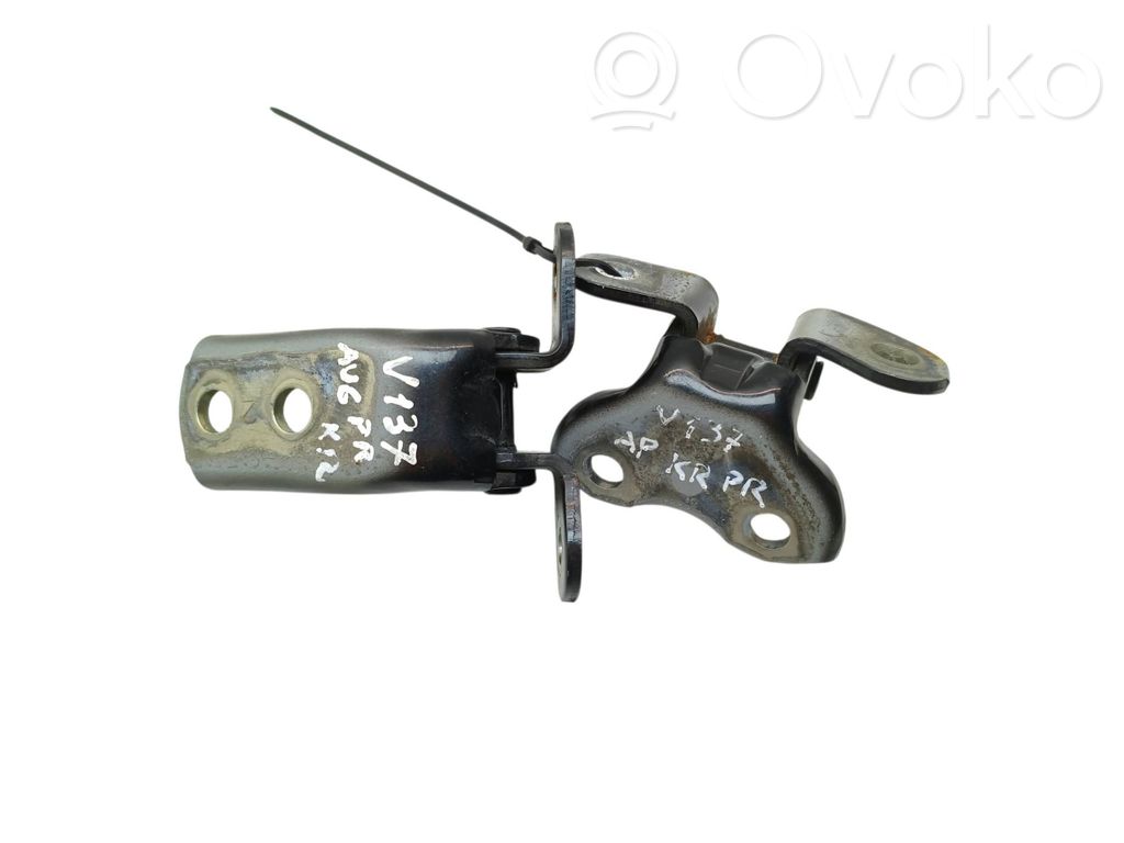 Zawiasy drzwi przednich   687200D091,687400D071