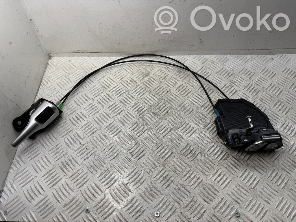Toyota Verso Rear door lock 