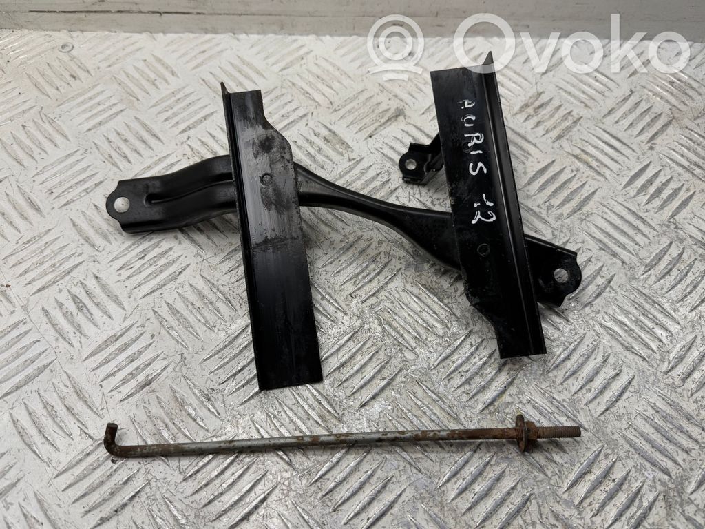 Toyota Auris 150 Battery bracket 