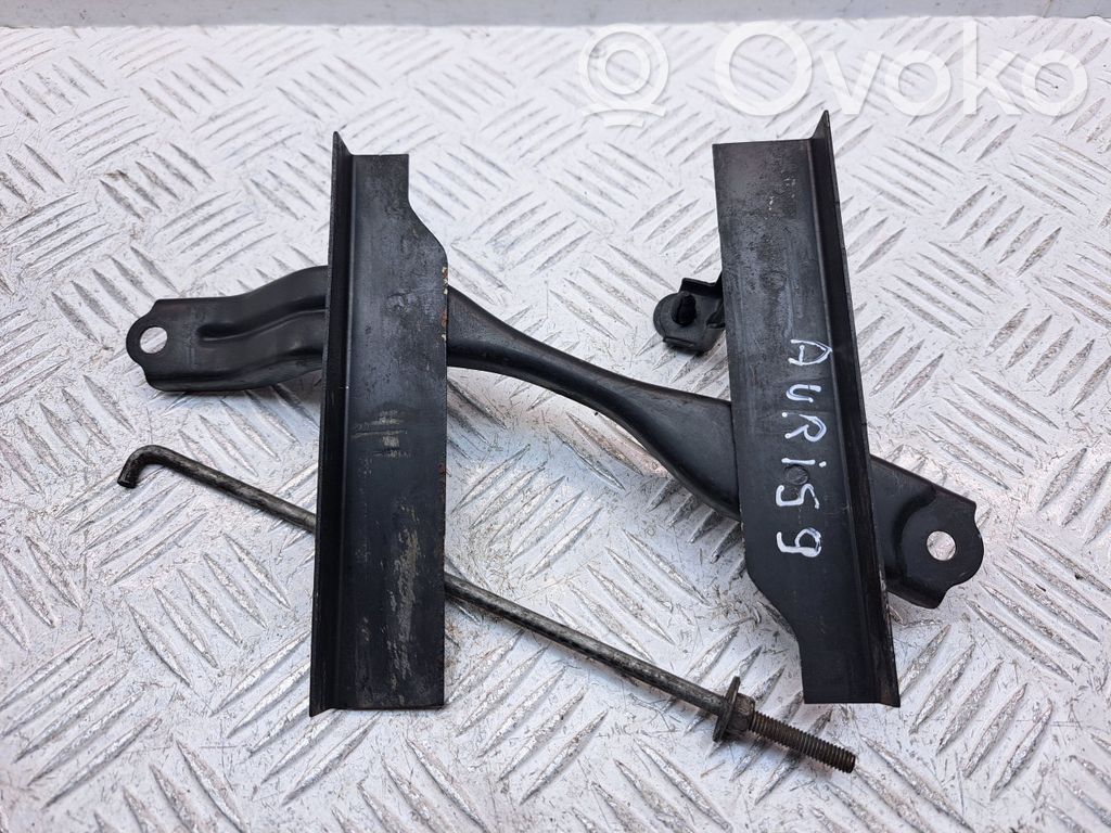 Toyota Auris 150 Battery bracket 