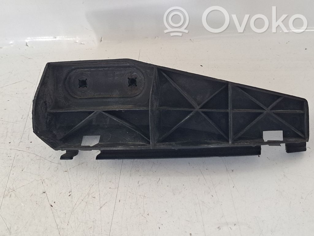 Toyota Corolla Verso AR10 Support de pare-chocs arrière 