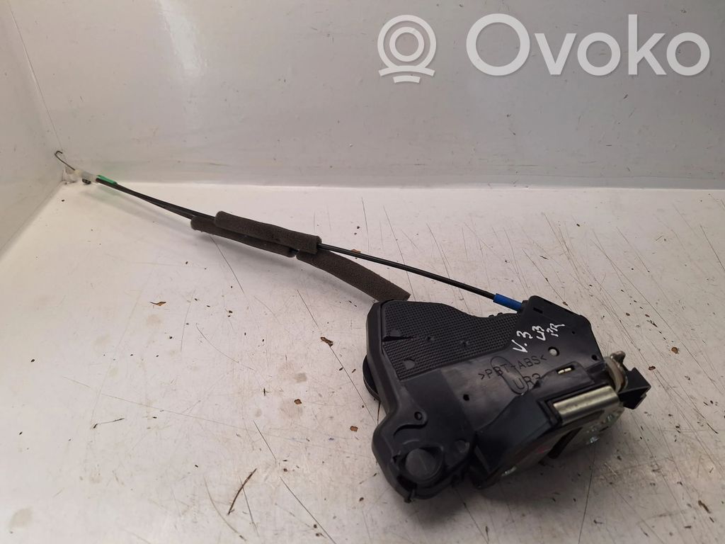 Toyota Corolla Verso AR10 Priekšpusē slēdzene 