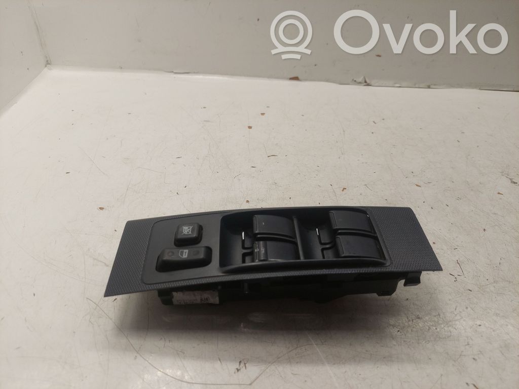 Toyota Corolla Verso AR10 Electric window control switch 