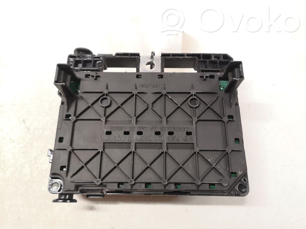 Citroen C5 Fuse module 