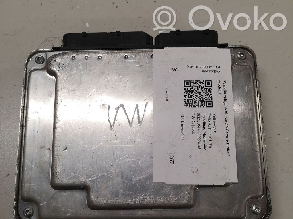 Volkswagen PASSAT B5.5 Engine control unit/module 