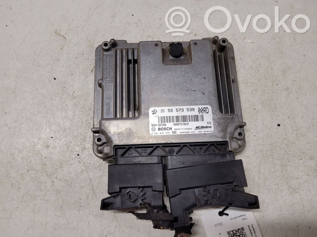 Opel Insignia A Engine control unit/module 