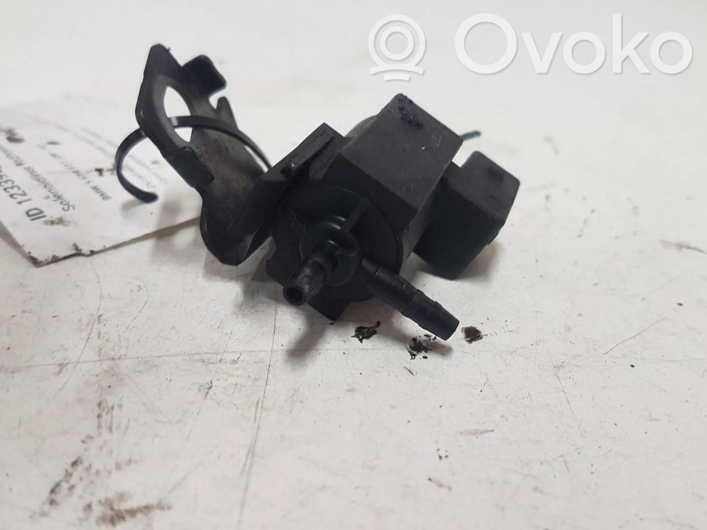 BMW 5 F10 F11 Solenoid supapă turbosuflantă 