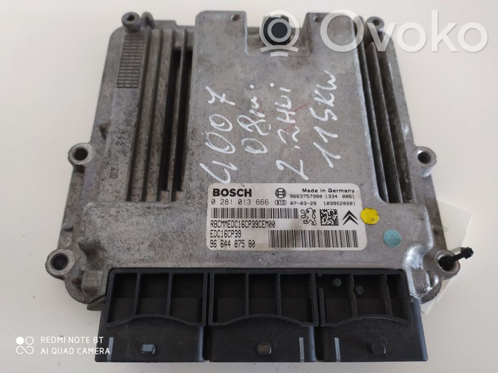 Peugeot 4007 Engine control unit/module 