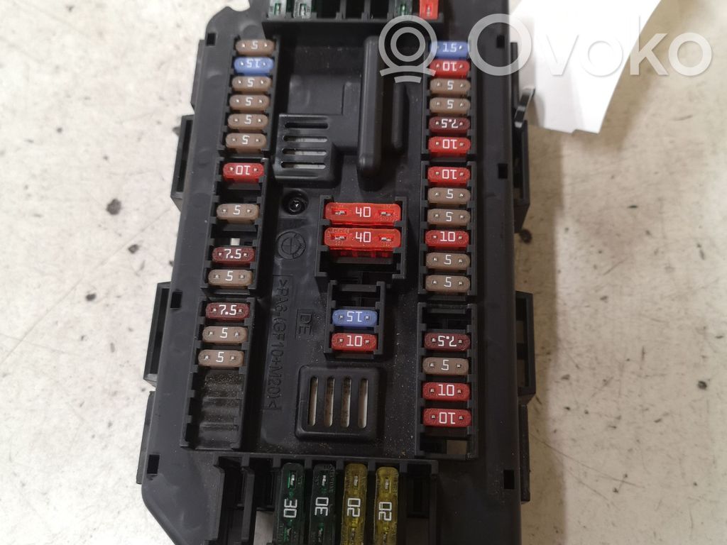 BMW 1 F20 F21 Fuse module 