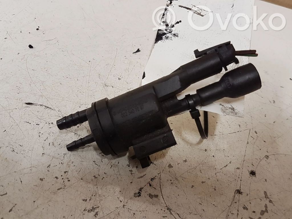 Mercedes-Benz B W246 W242 Vacuum valve 